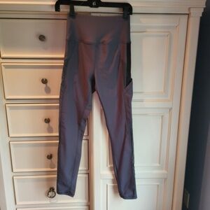Amari Active Leggings Size Small